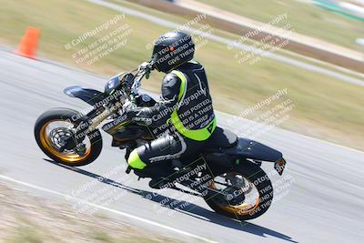 media/Apr-23-2023-TrackXperience (Sun) [[90816c9ee1]]/Level 2/session 2 turn 11/